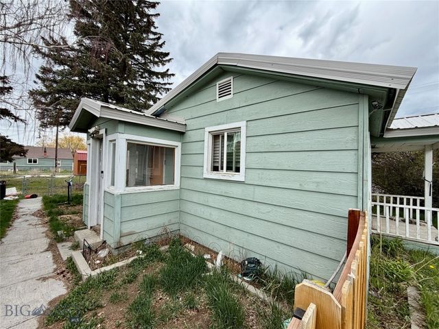 1303 Stuart Avenue, Butte, MT 59701