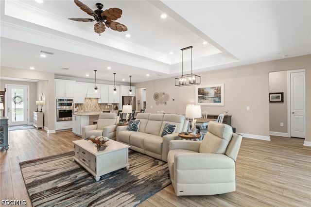 4057 E Hampton CIR, Alva, FL 33920