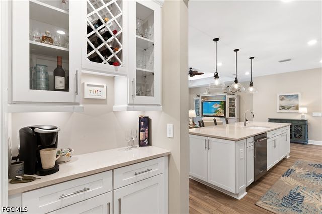 4057 E Hampton CIR, Alva, FL 33920