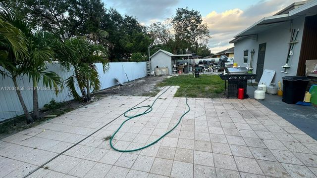 2343 NW 102nd Street, Miami, FL 33147