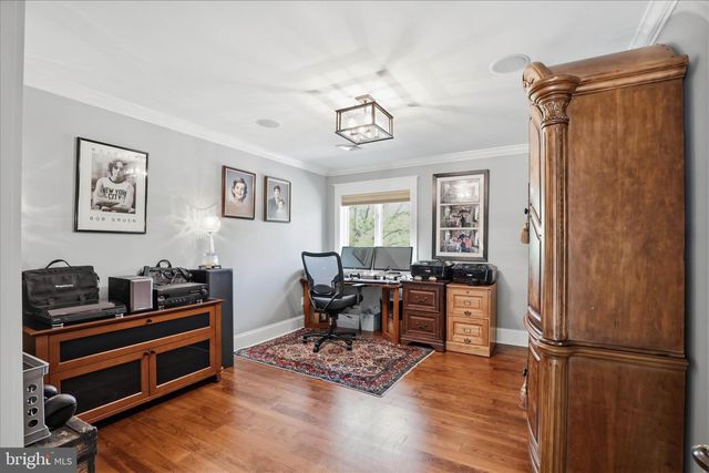 137 E WOODS DR, Lititz, PA 17543