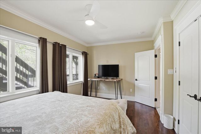137 E WOODS DR, Lititz, PA 17543