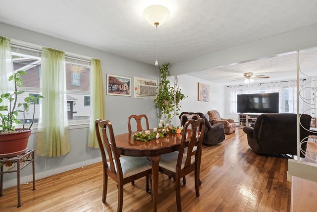 605 Chandler St, Worcester, MA 01602