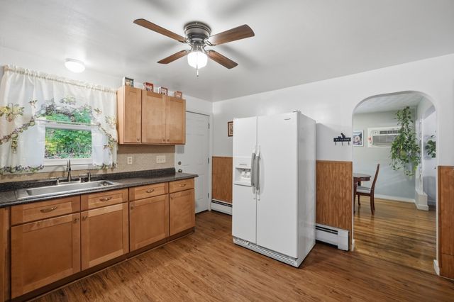 605 Chandler St, Worcester, MA 01602