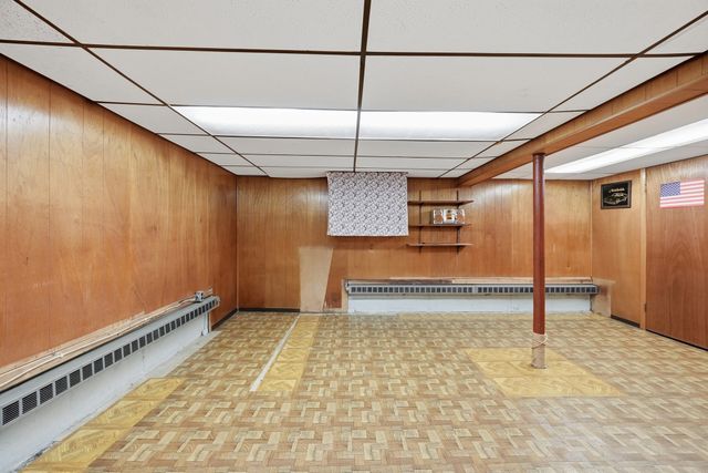 605 Chandler St, Worcester, MA 01602