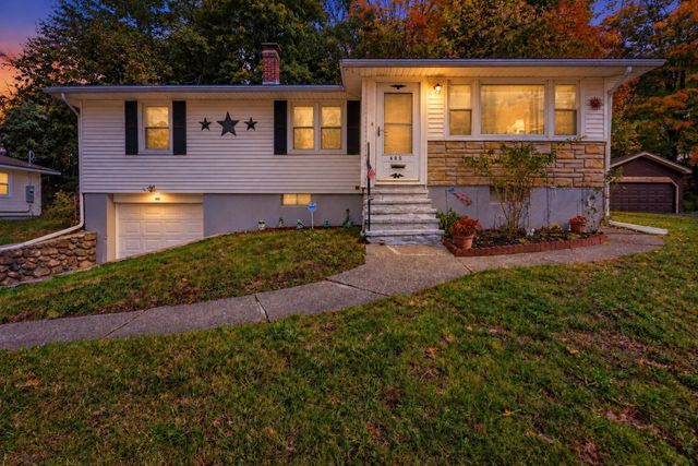 605 Chandler St, Worcester, MA 01602