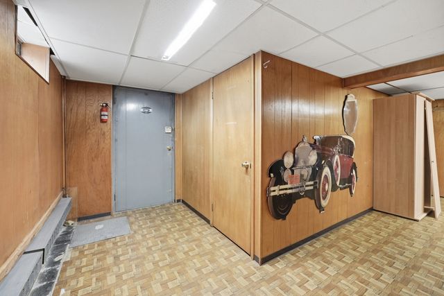 605 Chandler St, Worcester, MA 01602