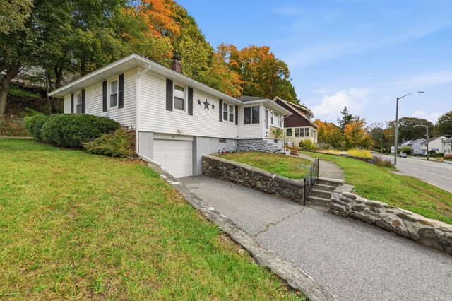 605 Chandler St, Worcester, MA 01602