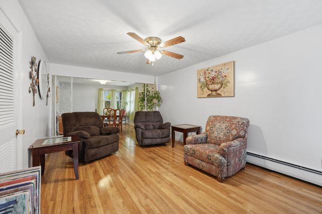 605 Chandler St, Worcester, MA 01602