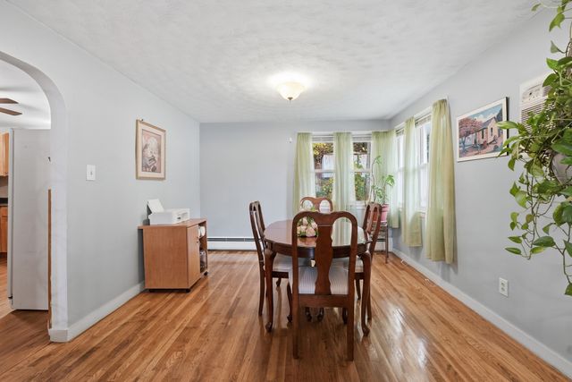 605 Chandler St, Worcester, MA 01602