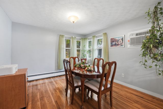 605 Chandler St, Worcester, MA 01602