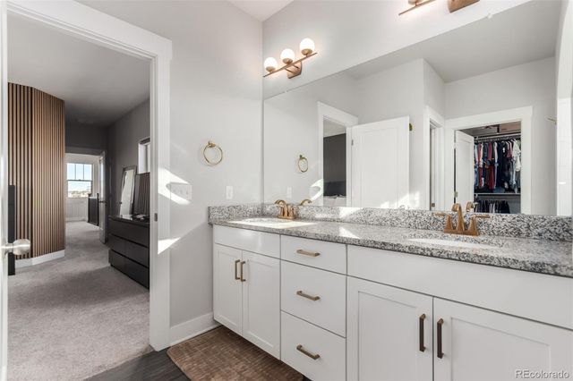 9982 E 60th Avenue, Denver, CO 80238