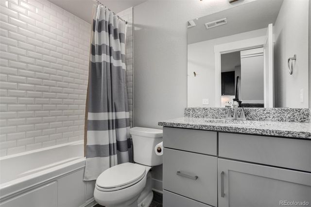 9982 E 60th Avenue, Denver, CO 80238