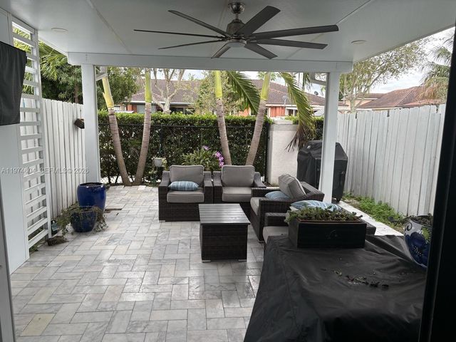 10916 SW 235th Ln, Homestead, FL 33032