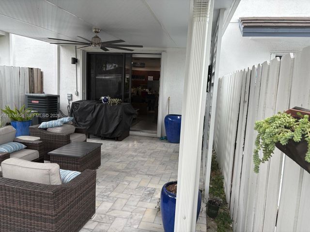 10916 SW 235th Ln, Homestead, FL 33032