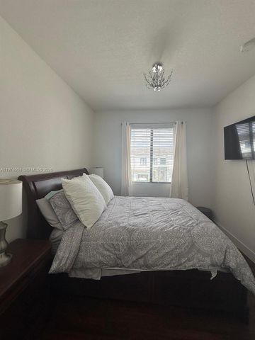 10916 SW 235th Ln, Homestead, FL 33032