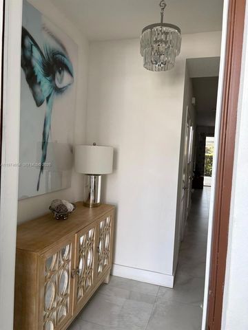 10916 SW 235th Ln, Homestead, FL 33032