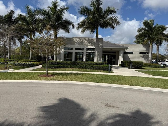 10916 SW 235th Ln, Homestead, FL 33032