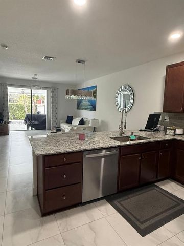 10916 SW 235th Ln, Homestead, FL 33032