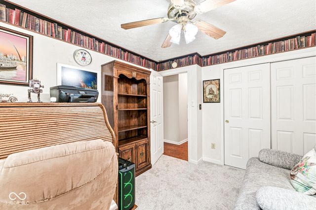 6733 Berkshire Drive, Zionsville, IN 46077
