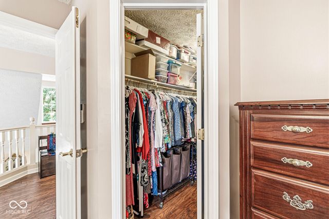 6733 Berkshire Drive, Zionsville, IN 46077
