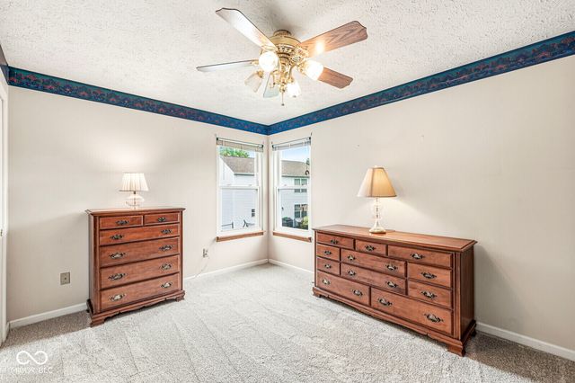 6733 Berkshire Drive, Zionsville, IN 46077
