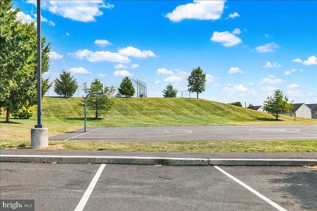 6174 BAYBERRY AVE, Manheim, PA 17545