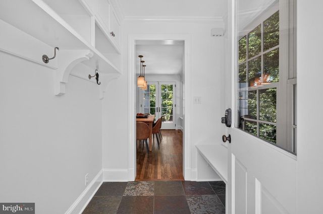 5141 PALISADE LN NW, Washington, DC 20016