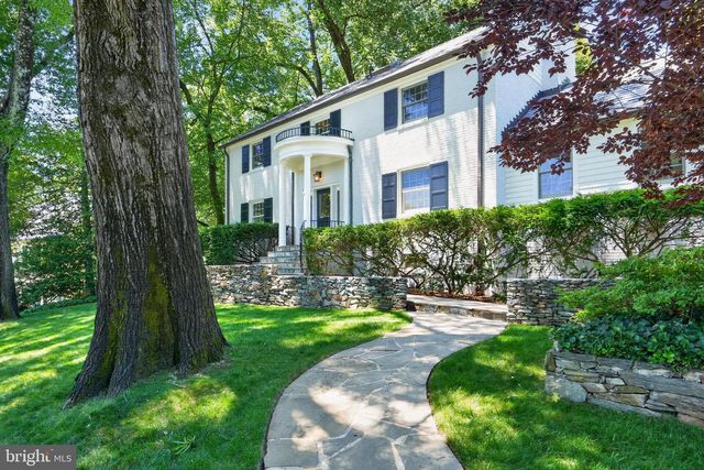 5141 PALISADE LN NW, Washington, DC 20016