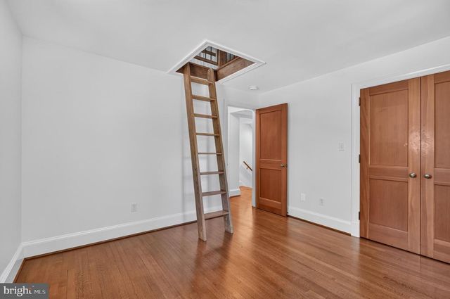 5141 PALISADE LN NW, Washington, DC 20016