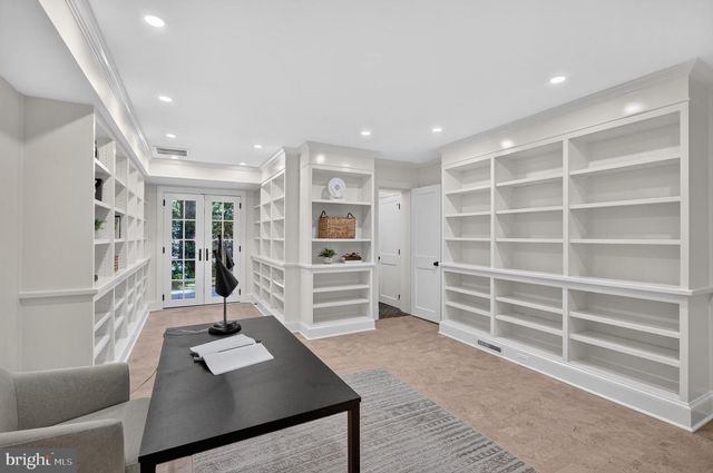 5141 PALISADE LN NW, Washington, DC 20016