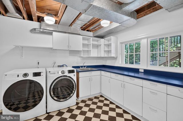 5141 PALISADE LN NW, Washington, DC 20016