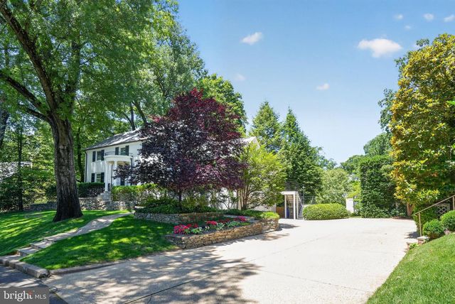 5141 PALISADE LN NW, Washington, DC 20016