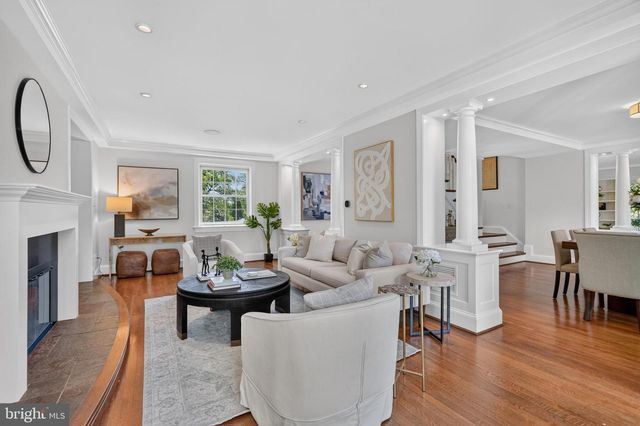 5141 PALISADE LN NW, Washington, DC 20016