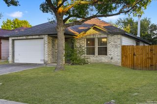 9855 Foxmoor Creek, San Antonio, TX 78245