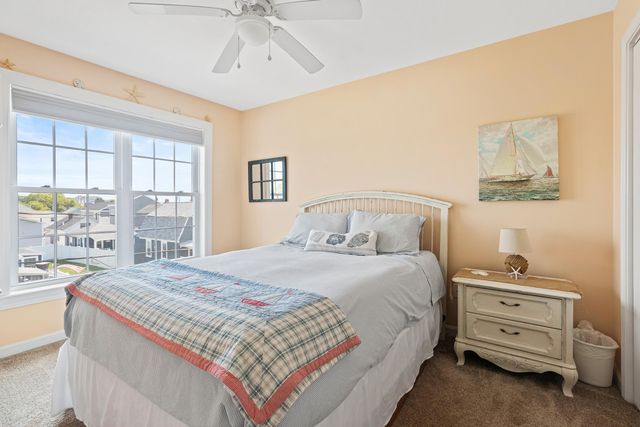 29 Nudd Ave # A, Hampton, NH 03842
