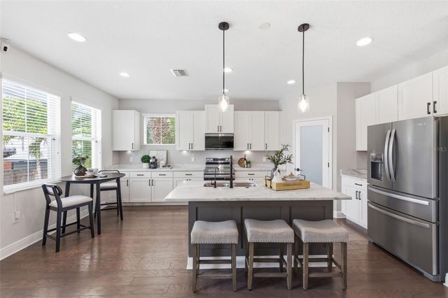 521 12TH AVENUE S, St Petersburg, FL 33701