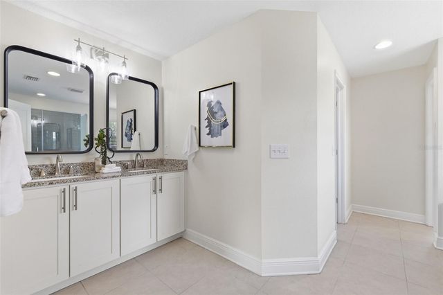 521 12TH AVENUE S, St Petersburg, FL 33701