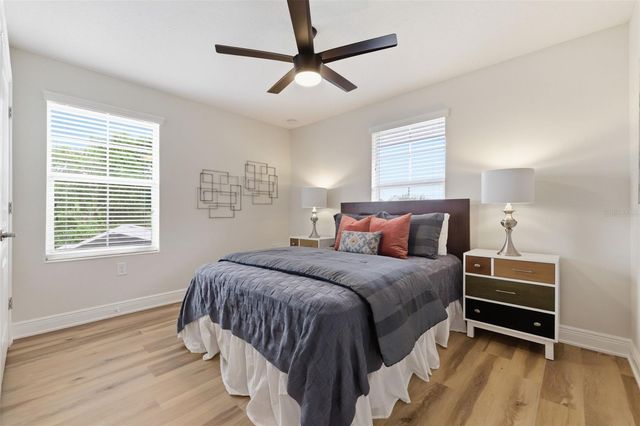 521 12TH AVENUE S, St Petersburg, FL 33701