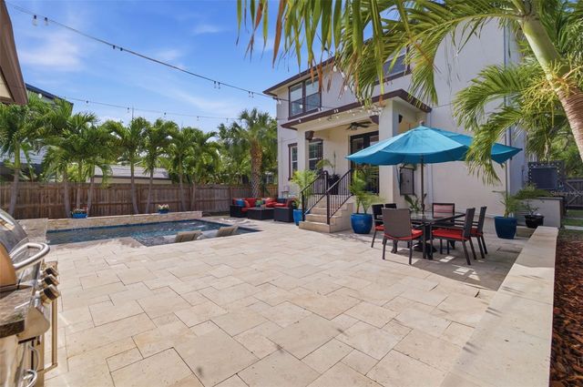 521 12TH AVENUE S, St Petersburg, FL 33701