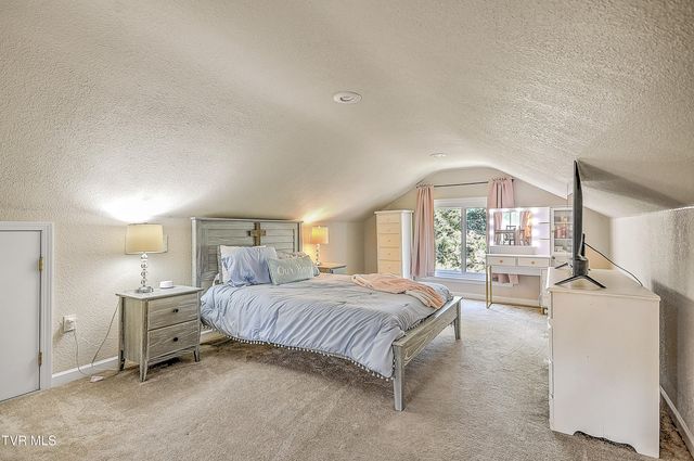 1461 Holston Drive, Bristol, TN 37620
