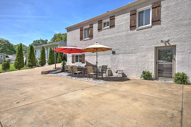 1461 Holston Drive, Bristol, TN 37620