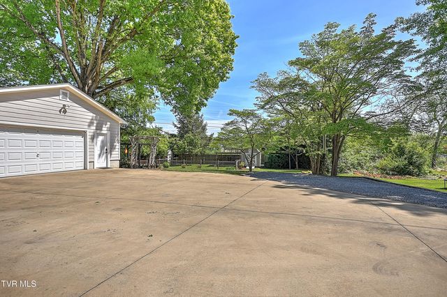 1461 Holston Drive, Bristol, TN 37620