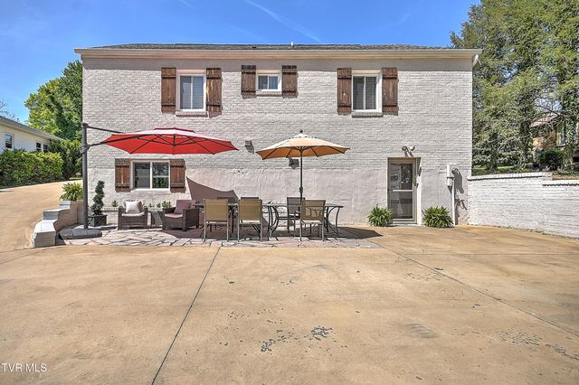 1461 Holston Drive, Bristol, TN 37620