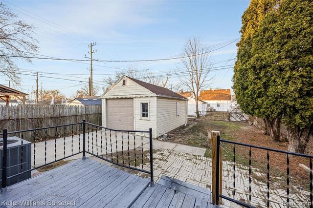 1784 College Avenue, Lincoln Park, MI 48146