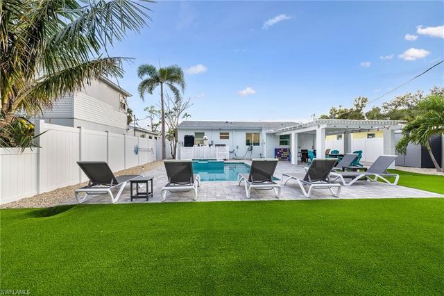 4831 Coquina RD, Fort Myers Beach, FL 33931