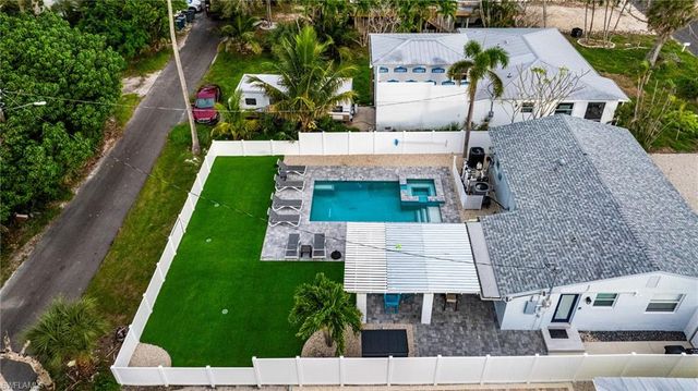 4831 Coquina RD, Fort Myers Beach, FL 33931