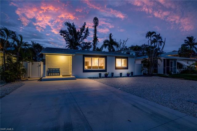 4831 Coquina RD, Fort Myers Beach, FL 33931