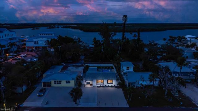 4831 Coquina RD, Fort Myers Beach, FL 33931
