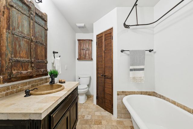 2706 Pearce RD, Austin, TX 78730